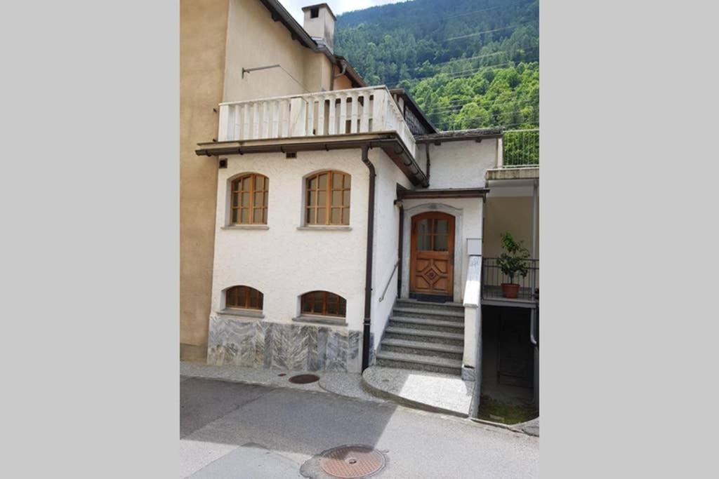 Villa Bezauberndes Haus für erholsame Ferien im Puschlav Campascio Exterior foto