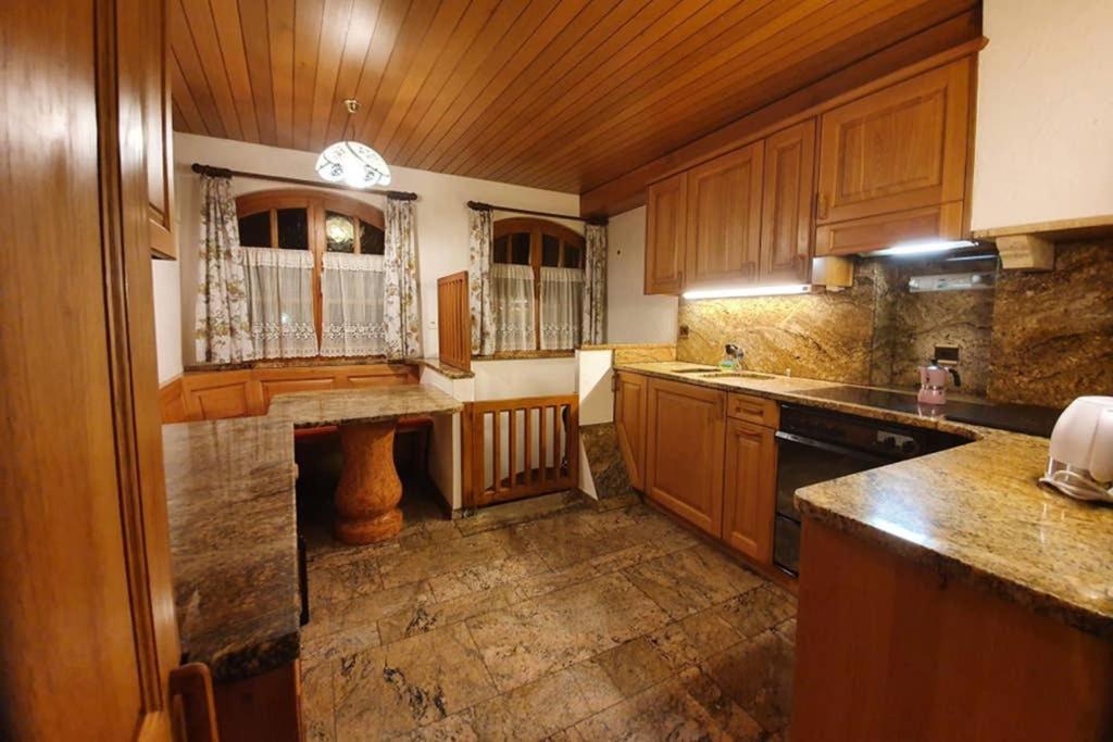 Villa Bezauberndes Haus für erholsame Ferien im Puschlav Campascio Exterior foto